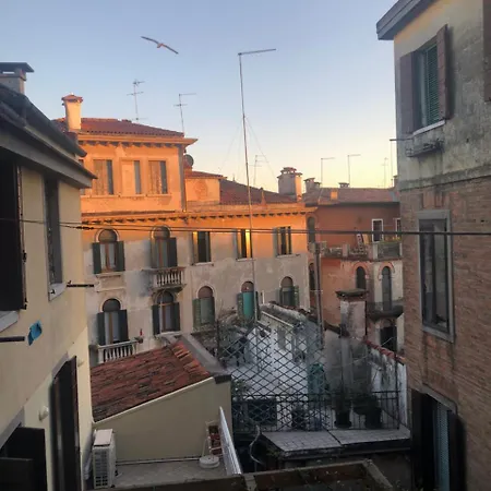 Apartament Santa Lucia Wenecja